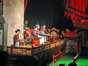 800px-Water_Puppet_Theatre_Vietnam(1)
